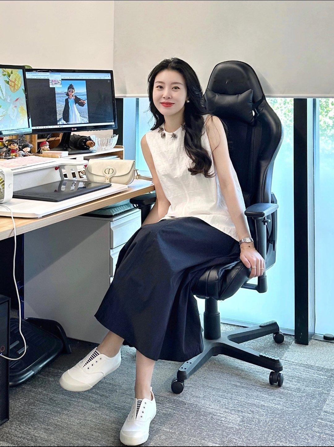 4.23  今日热点解评：华电辽能：急探封停，爆量破顶中际旭创：红棒续升，涨势未