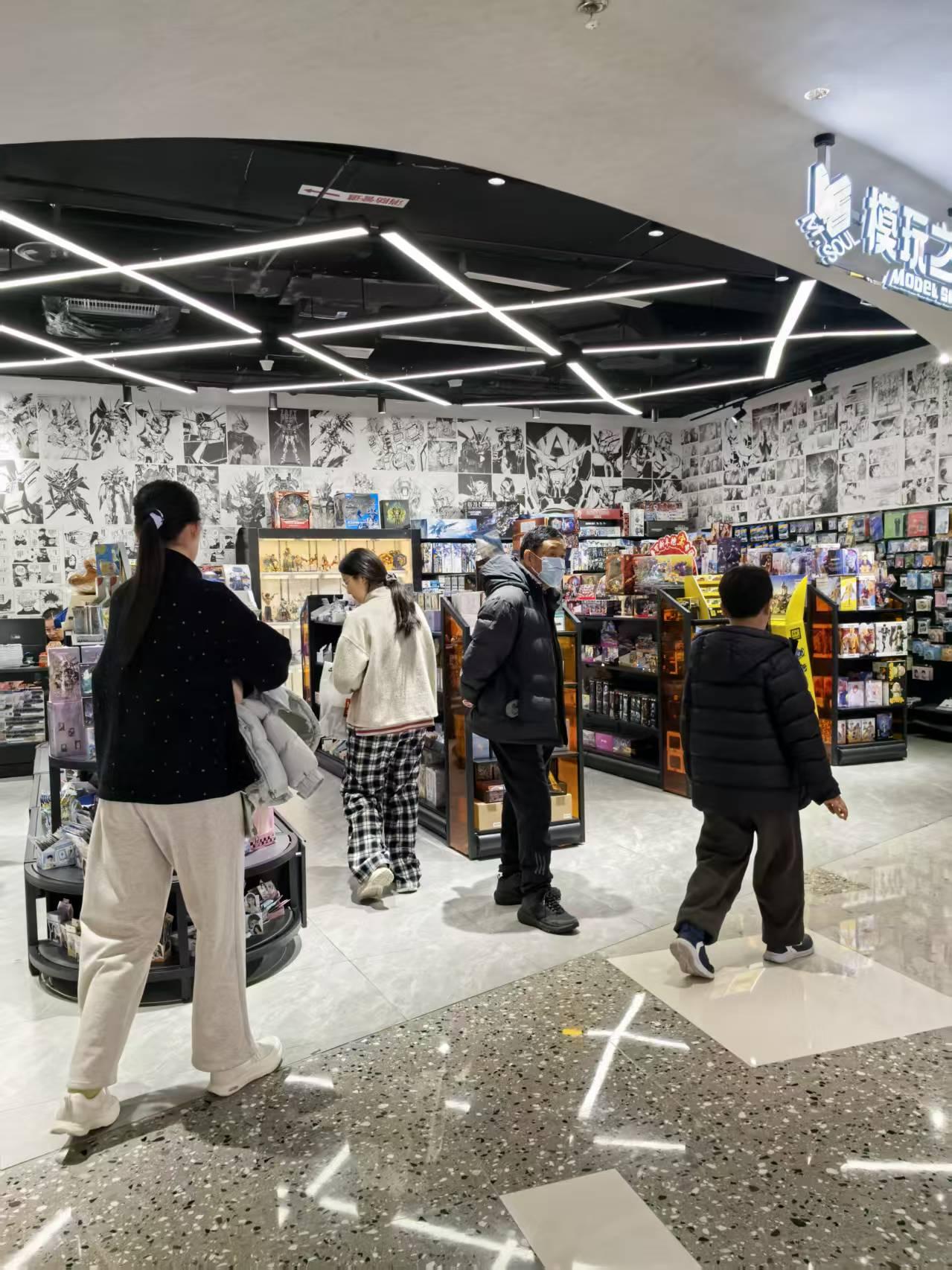 家长应该经常陪伴学生休闲一下，缓解一下学习压力，有利于健康成长[捂脸][作揖]