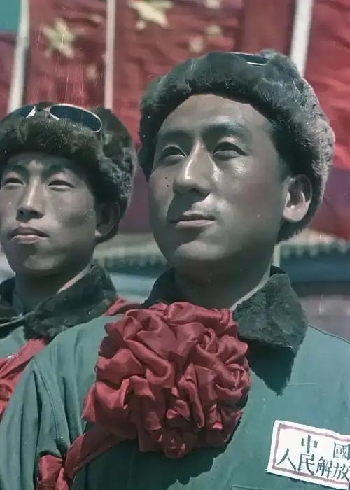 什么才叫真正的强大？
 
有网友说：“中国最强大的时候是1949年到1976年。