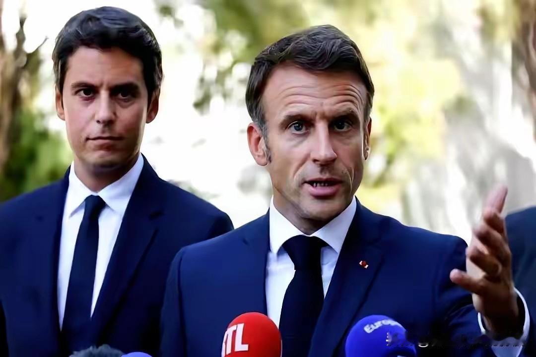 看到马克龙又要来的消息，刚喝进去的茶差点喷出来。

回想2023年，那是何等的礼