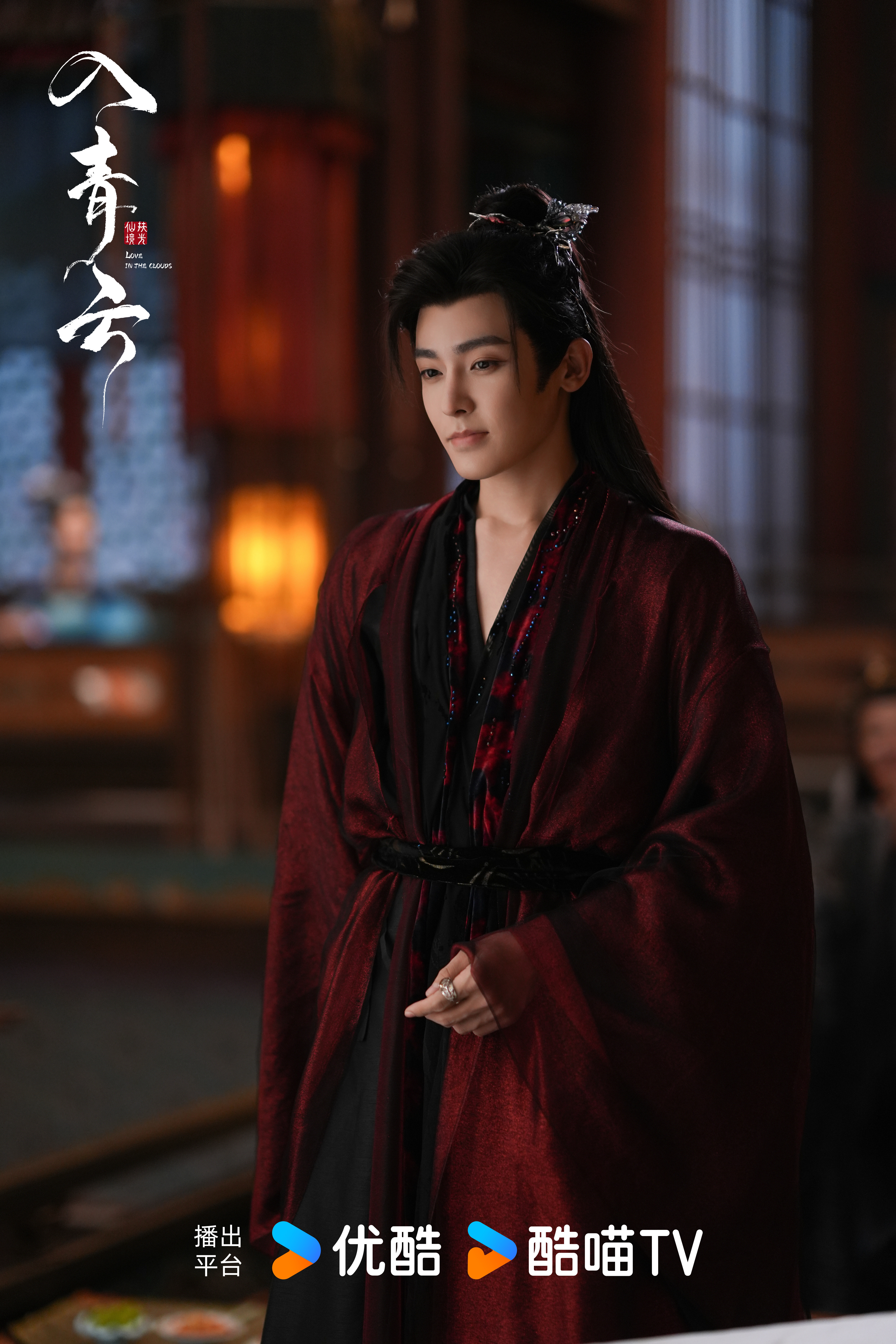 谁懂侯明昊把卢昱晓抱住的这一下谁懂啊！侯明昊玩游戏突然抱住卢昱晓，俩人情难自禁的