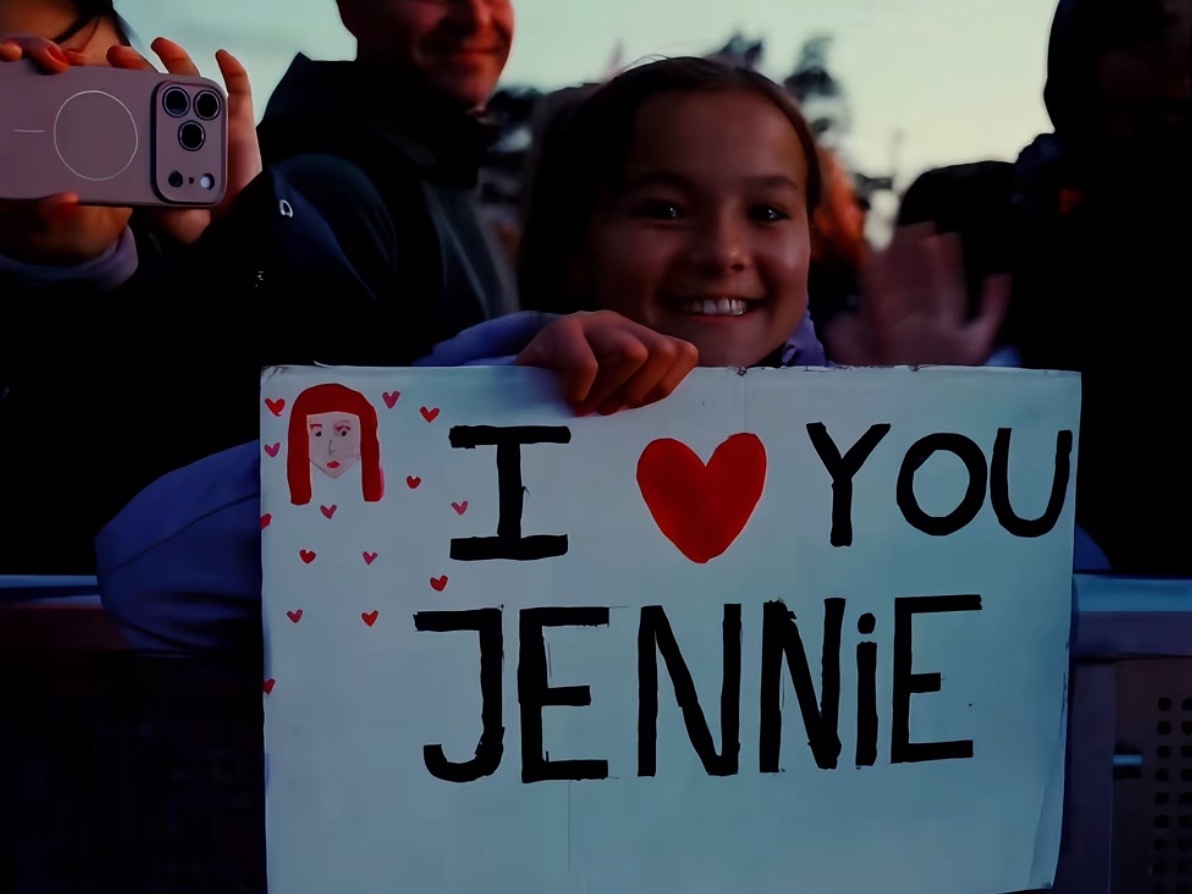 Jennie的存在 照亮了许多人 