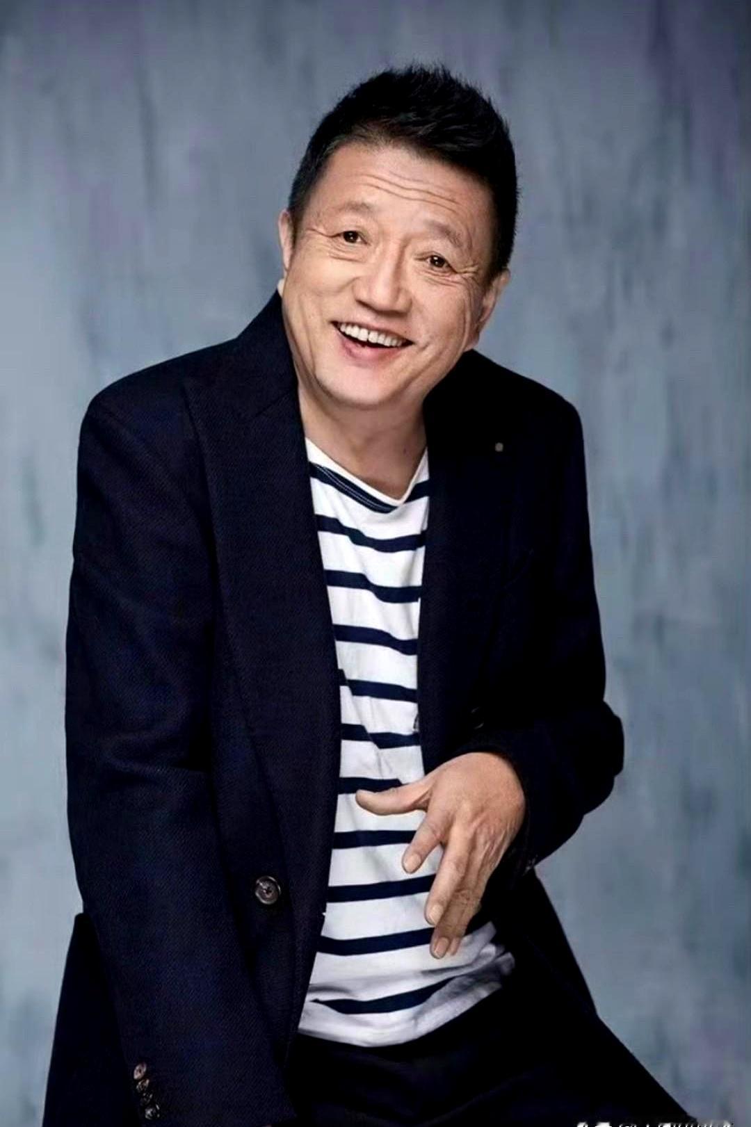 谁能想到，《狂飙》里藏得最深的大反派何黎明，竟然在现实中悄无声息地走了？
看到老