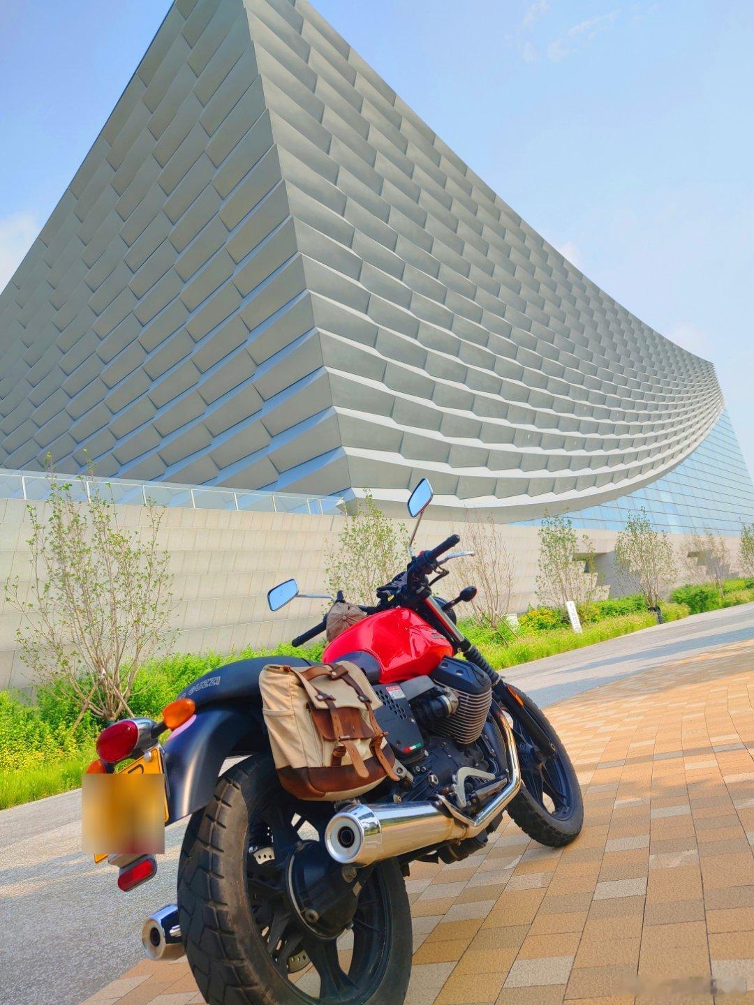 打卡北京城市图书馆。 北京·北京城市图书馆(通州副中心馆)