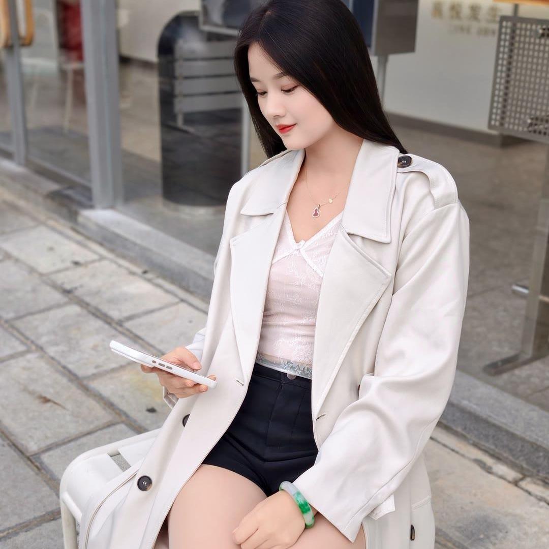 女孩子怎么穿搭既时尚又好看?