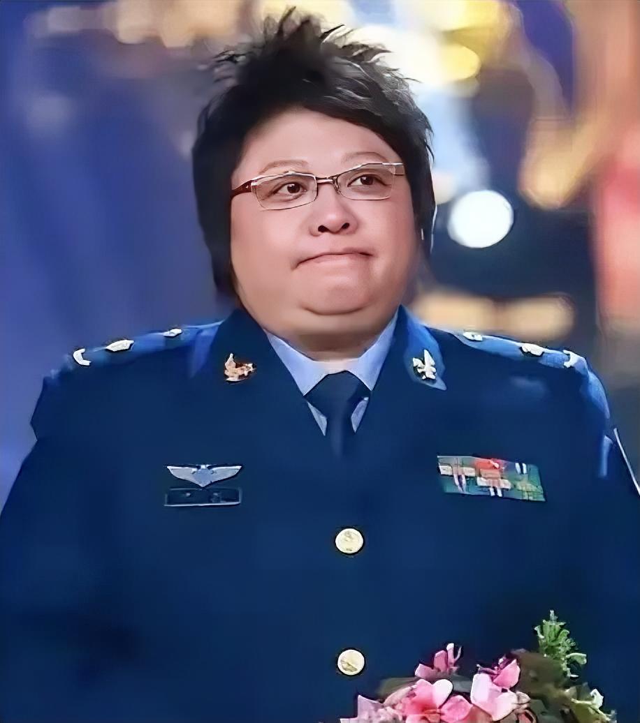 为何不少观众对韩红观感复杂？并非唱功退步，而是她总靠着过往资历立足，新作寥寥，渐