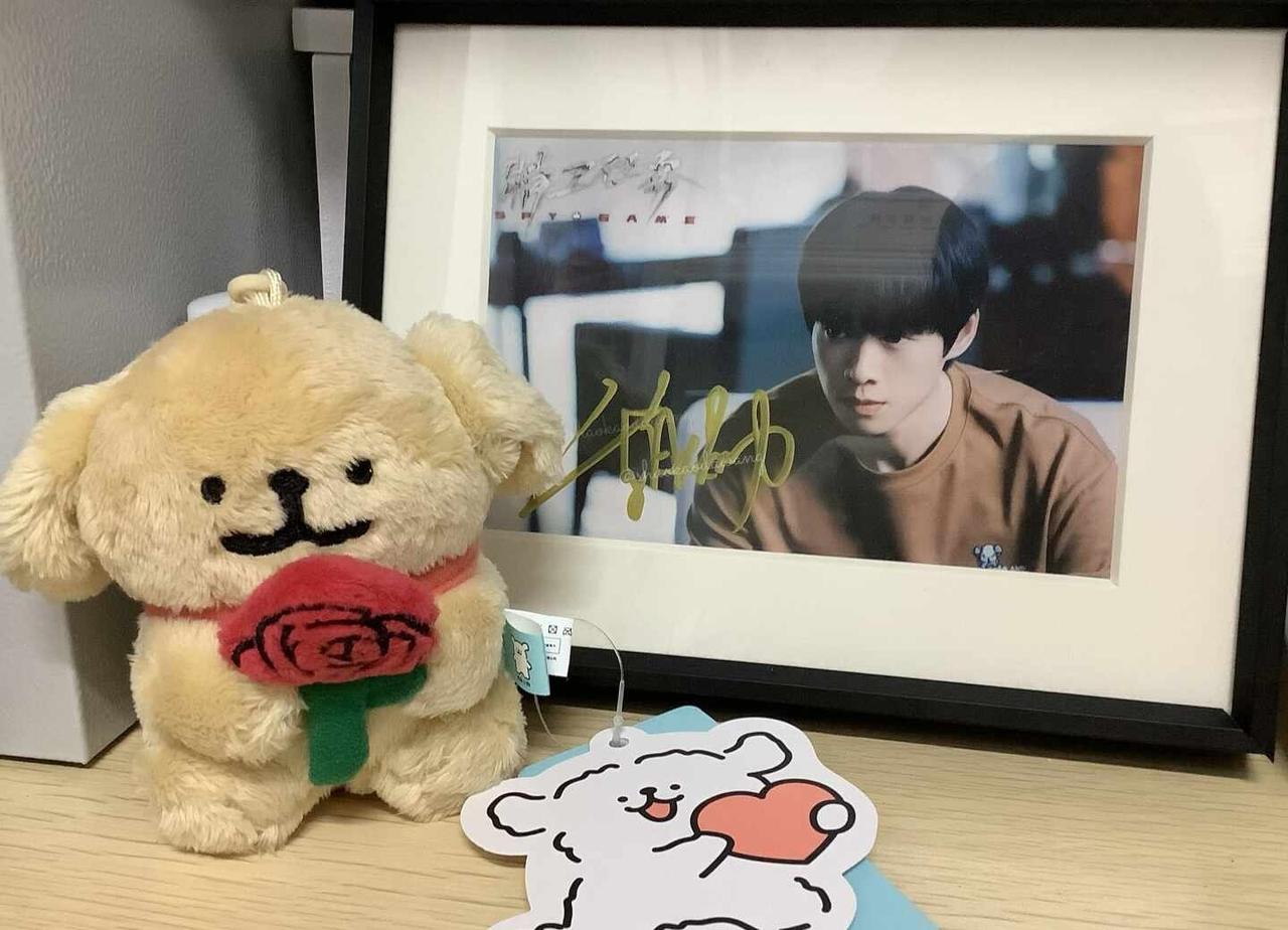 出
来晒晒三色宝宝💛💜🧡
魏大勋 魏大勋叶信之