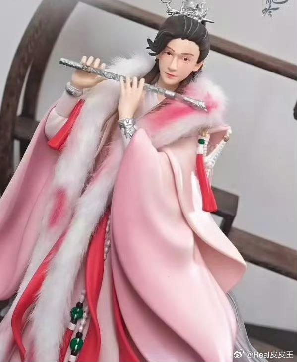 粉丝众筹200万做的罗云熙《水龙吟》唐俪辞手办发货后，引发粉丝集体不满，粉丝认为