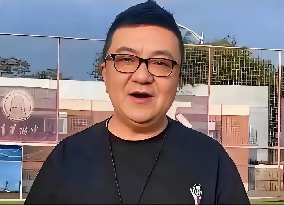 六年情分，三天撕完。
董路在微博发布千字长文，正式和孙臣曦一家彻底切割。从201