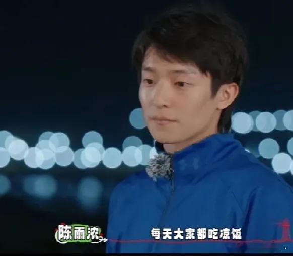 这才是娱乐圈最抓马的事情！节目里，金莎的男朋友孙丞潇一个人做了13个人饭菜，最后