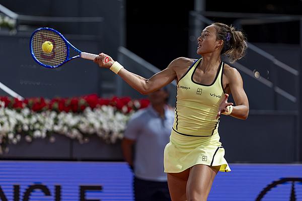 郑钦文拼掉“磨王”上演大逆转   

5月5日，WTA1000 罗马站举行女单首