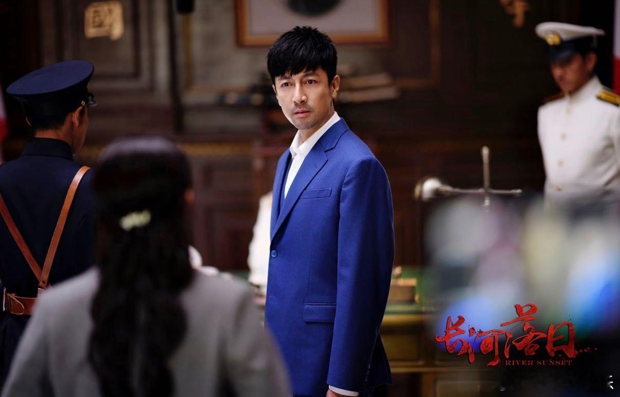 张鲁一有自己的谍战宇宙 谍战剧天花板实锤！《红色》《麻雀》《长河落日》佳作不断，