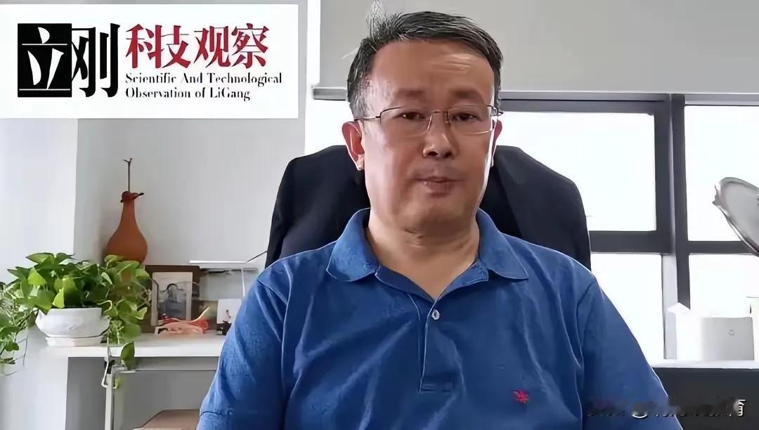 项立刚，网友喊你晒税单呢。
公民爱国，就是依法纳税。
生意那么兴隆，收入肯定不低