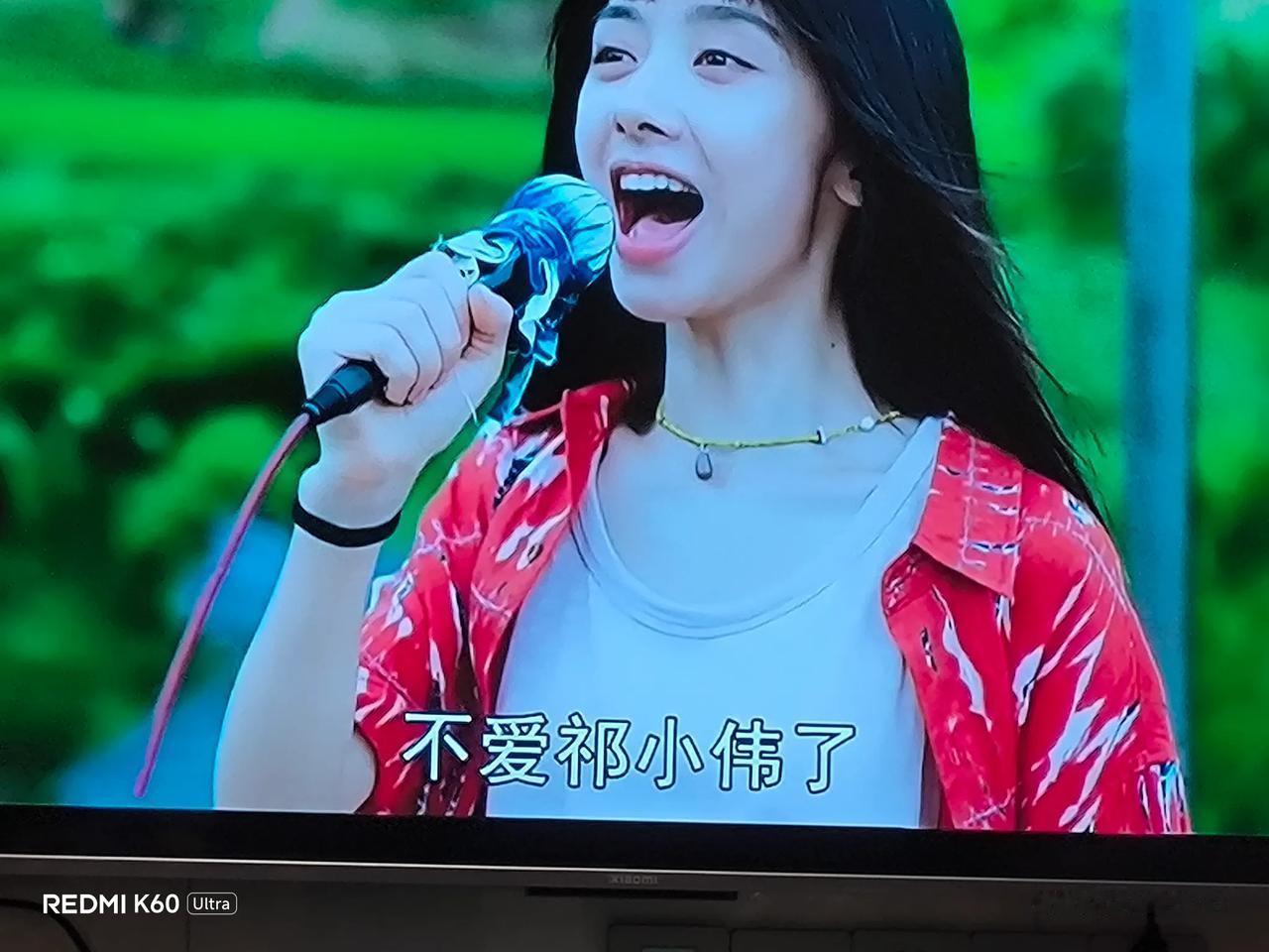 编导居心险恶，《小花》是对新时期新农村的最大丑化。[发怒]未婚先孕，不丢人!妇女
