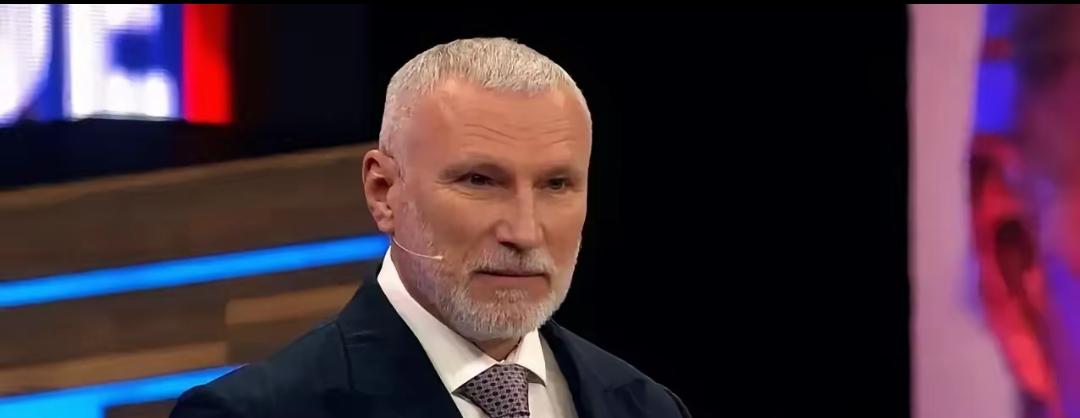 比特朗普更狠的人出现了！
俄国家杜马国防委员会第一副主席阿列克谢·朱拉夫列夫说，