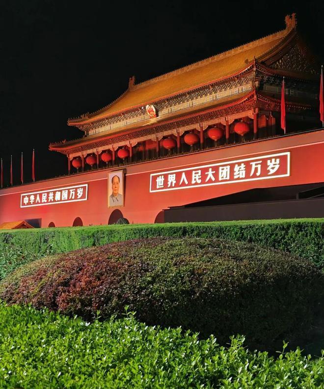 为什么中国越发展，外部围堵越密集。真相可能不体面，但更接近现实。问题不只在意识形