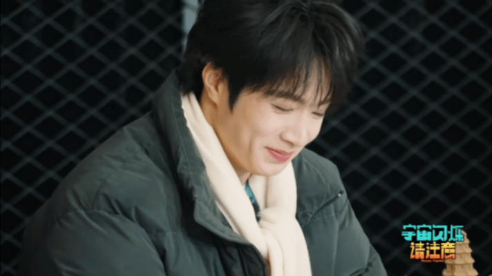 刘耀文被臭到忘记表情管理刘耀文爱豆生涯的滑铁卢 看刘耀文被臭到表情失控这段真的笑