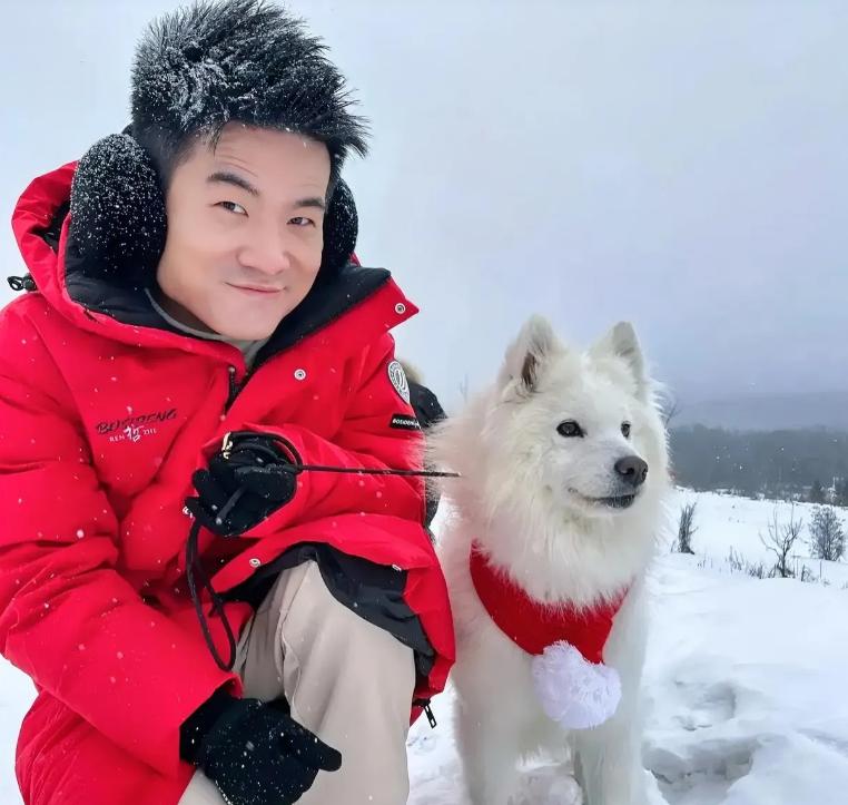 董宇辉的逆袭，藏着一个朴素的道理
 
你可以出身平凡，你也可以默默无闻，但你真的