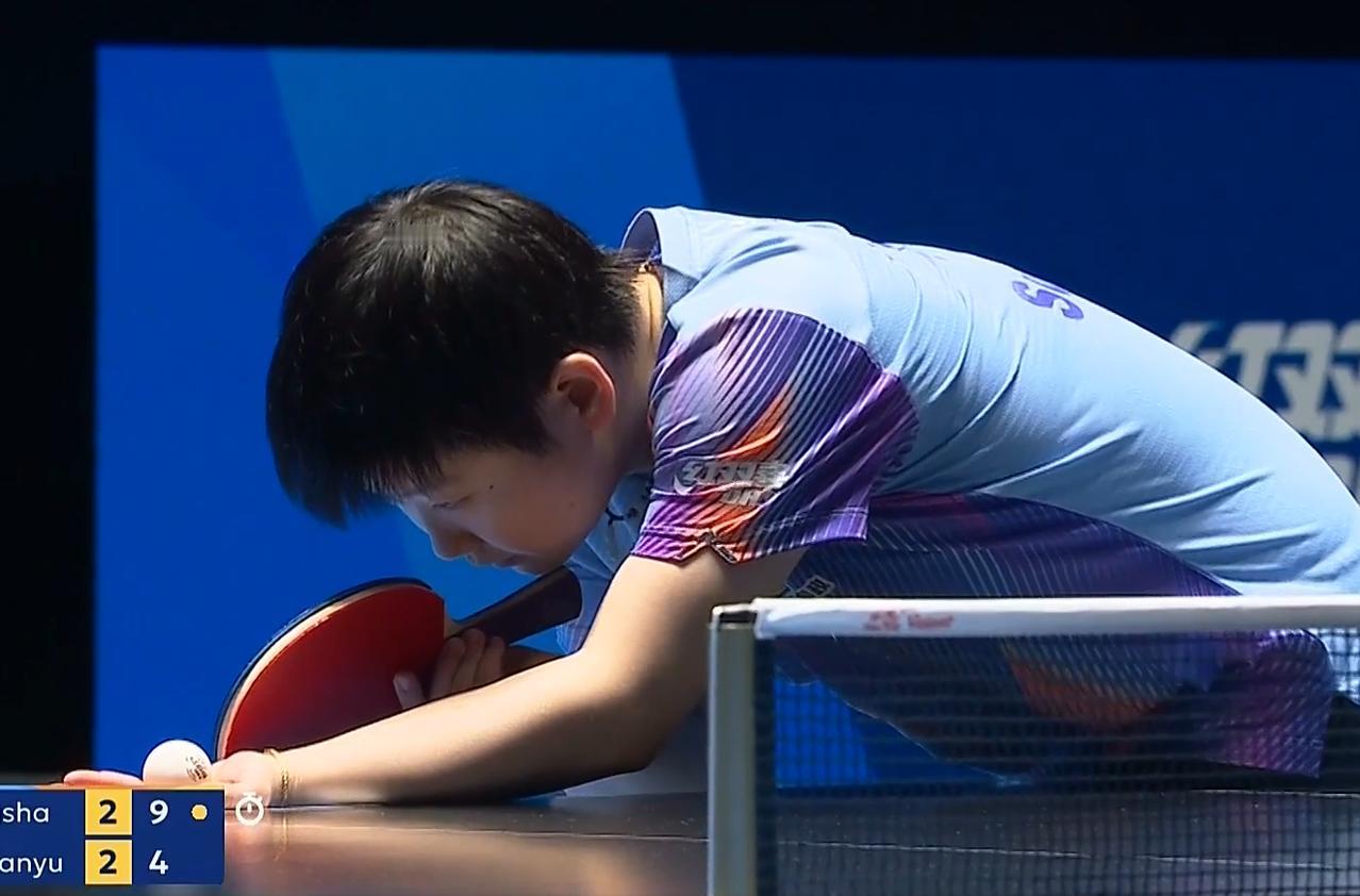 孙颖莎和王曼昱不仅仅是打球，而且特烧CPU！

前四局两人打成了2:2平，
第五