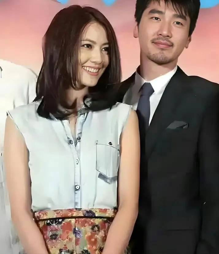 46岁的高圆圆这辈子都不会离婚了
原因很简单
不是老公赵又廷长的帅，也不是生了娃