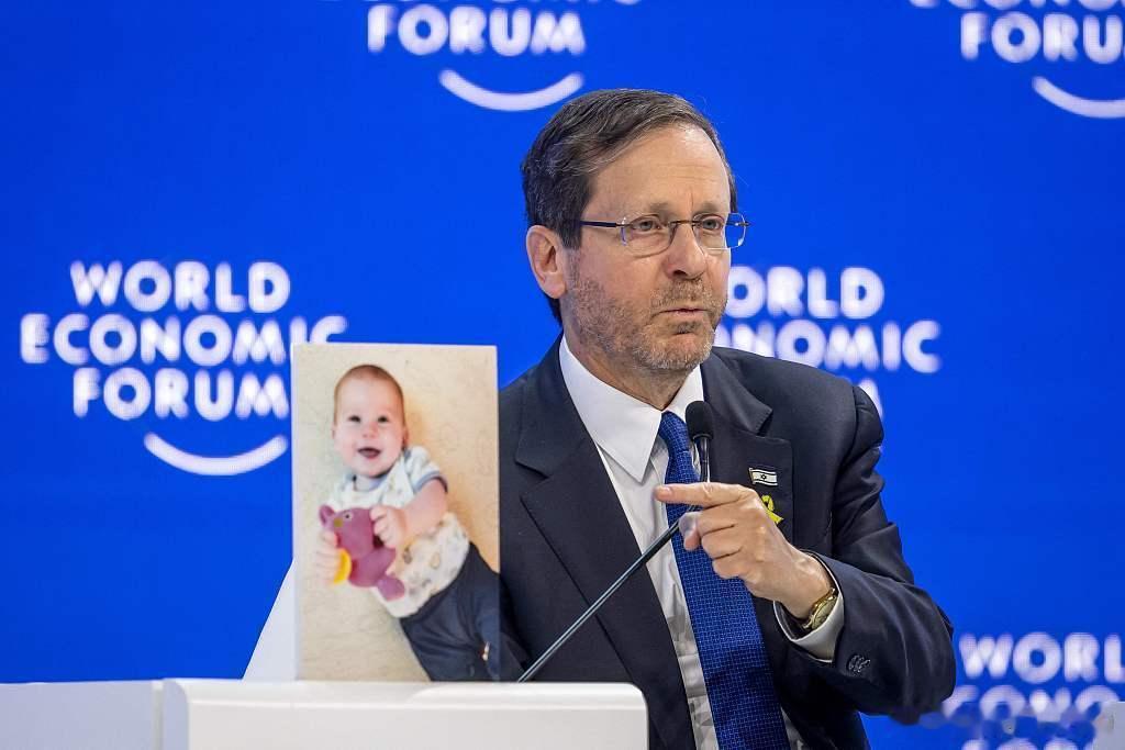 以色列总统在瑞士参加达沃斯年会期间被刑事起诉（观察者网讯）综合《以色列时报》、路