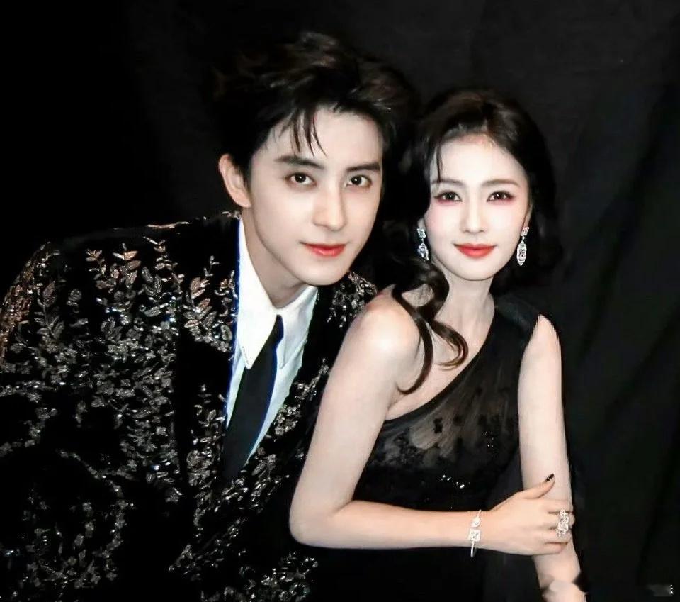 白鹿包场敖瑞鹏孙珍妮师兄太稳健我鹿慷慨女王没话说和我鹿做朋友真的很幸福