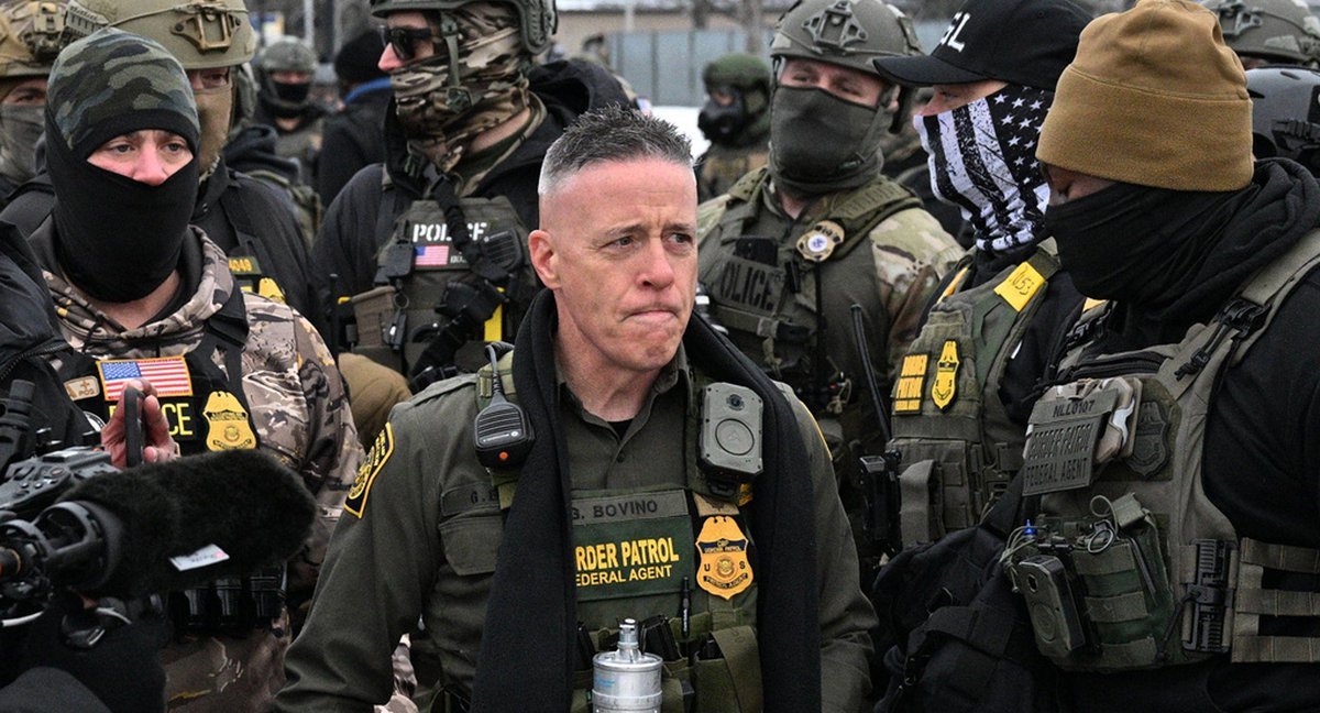 🔻CNN：美国边境巡逻队高级官员格雷戈里·博维诺及其部分特工预计将于明日离开明