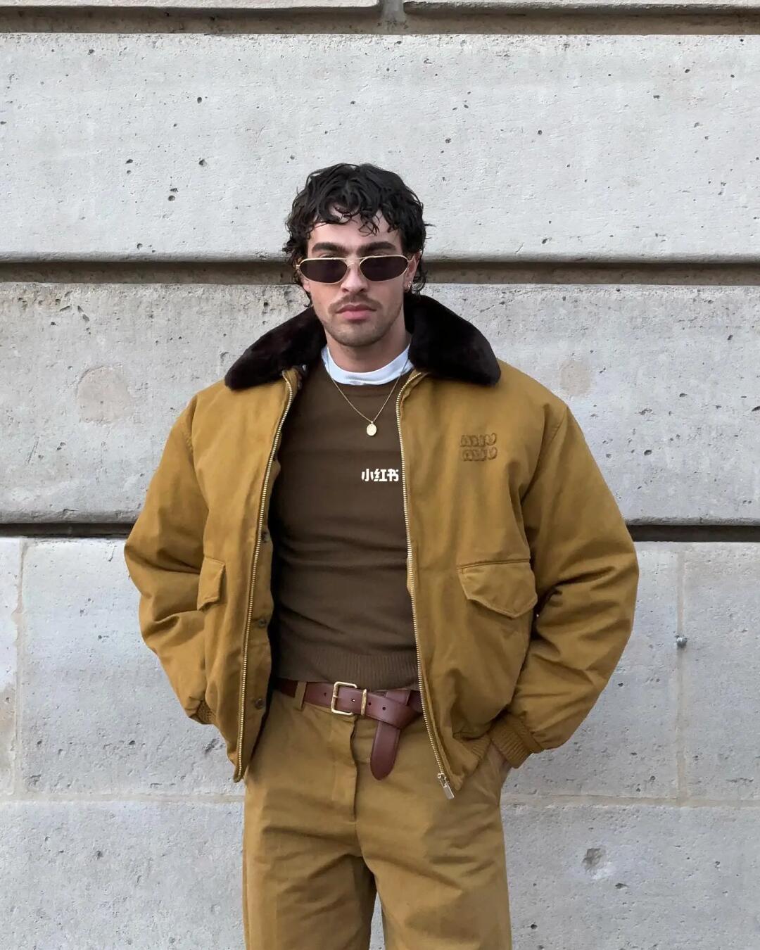 博主 | Yanis 适合日常的法式休闲穿搭