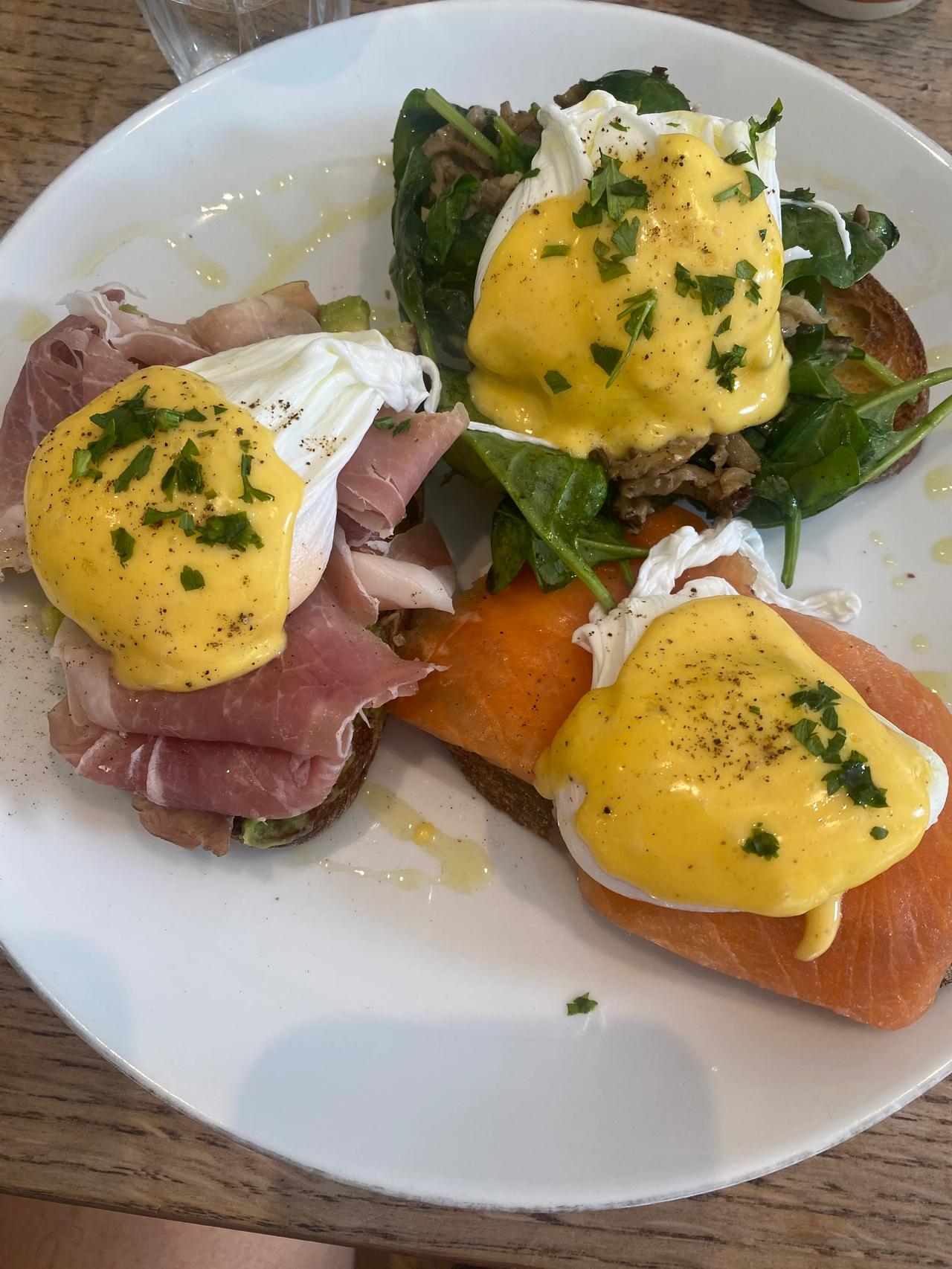 20 磅的早餐，超级难吃的！又贵又难吃！