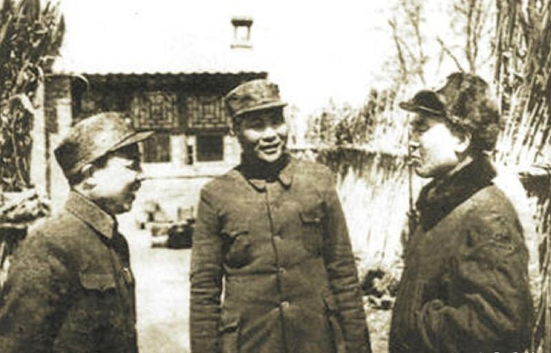 原国民党新七军长李鸿（黄埔5期），在长春投诚后，解甲归田后回湖南老家，1950年