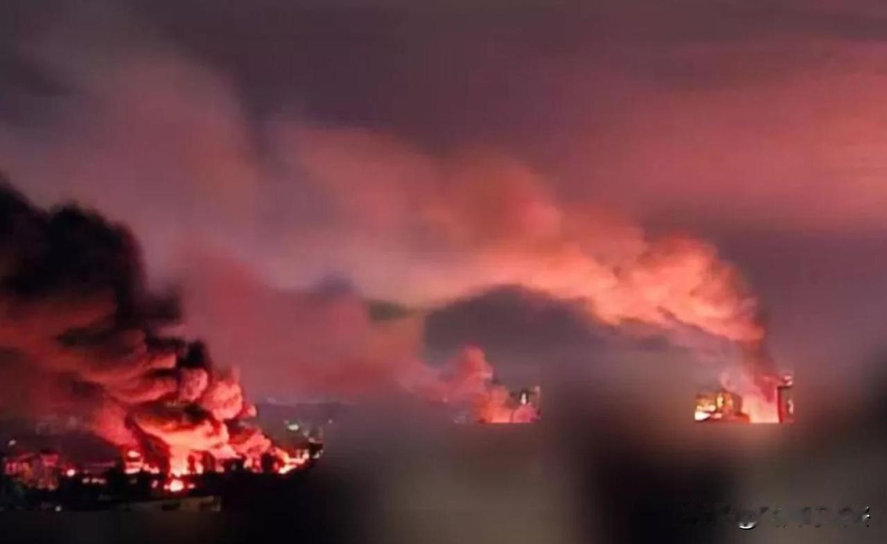 基辅着火了。最强大的攻击已经持续了近 6 个 小时
“天竺葵”和防空导弹的数百次
