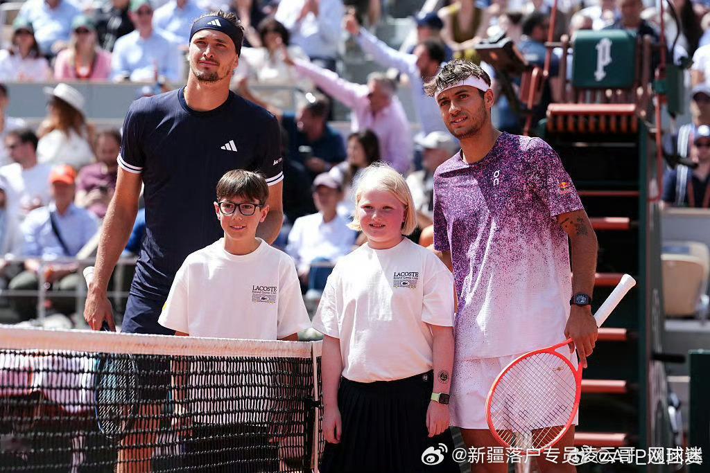 大战开始⚔️🔥决赛球员入场👏😎兹维列夫vs科博利法网2026网来不息ATP