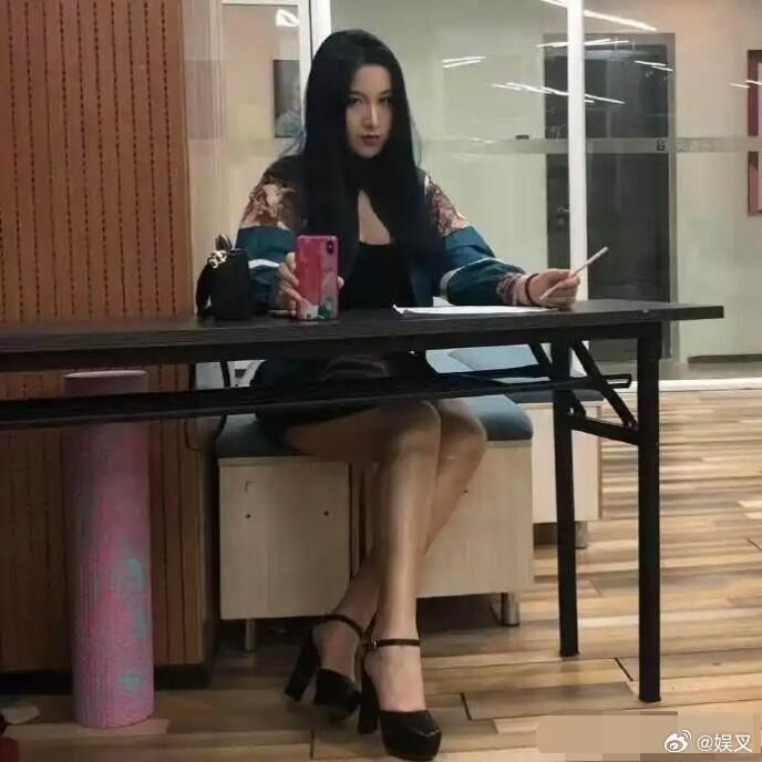 锤娜丽莎瘦30斤公开减肥原因 兼顾健康与舞台形象，锤娜丽莎的减肥理由真实又清醒，