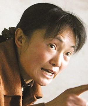 陆建芬，女，彝族，四川省汉源县人，1966年出生，凉山彝族自治州甘洛县乌史大桥乡