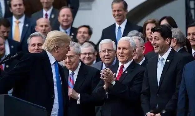 美以心理战围攻伊朗，伊朗稳住阵脚的三大妙招！
 
近日，美国特朗普政府频频在社交