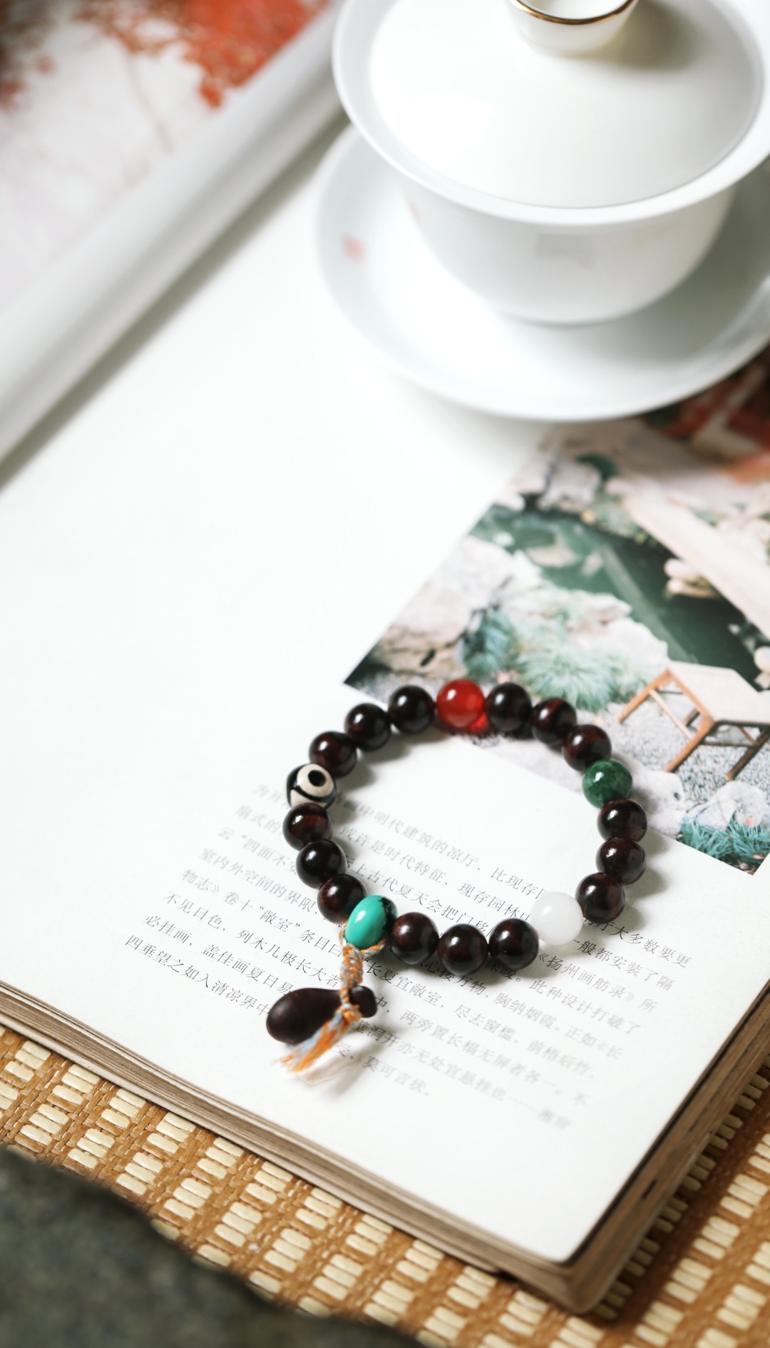 海黄原创【知鸢】10mm12颗紫油梨老料，油性好，荧光感强；于纤纤手腕之上，尽显