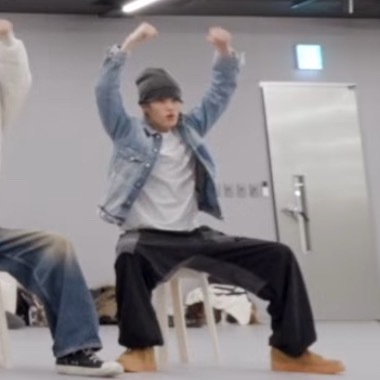 牛仔衣炤熙物料碎片🧩（一）  专栏 · 炤咪截图📸