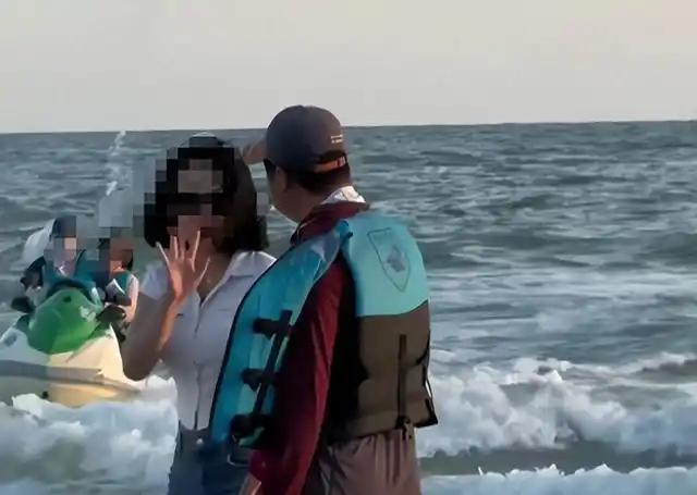 6月3日，一名坐拥九十万粉丝的女博主独自到北海银滩散心游玩，平日里她喜欢拍摄风景