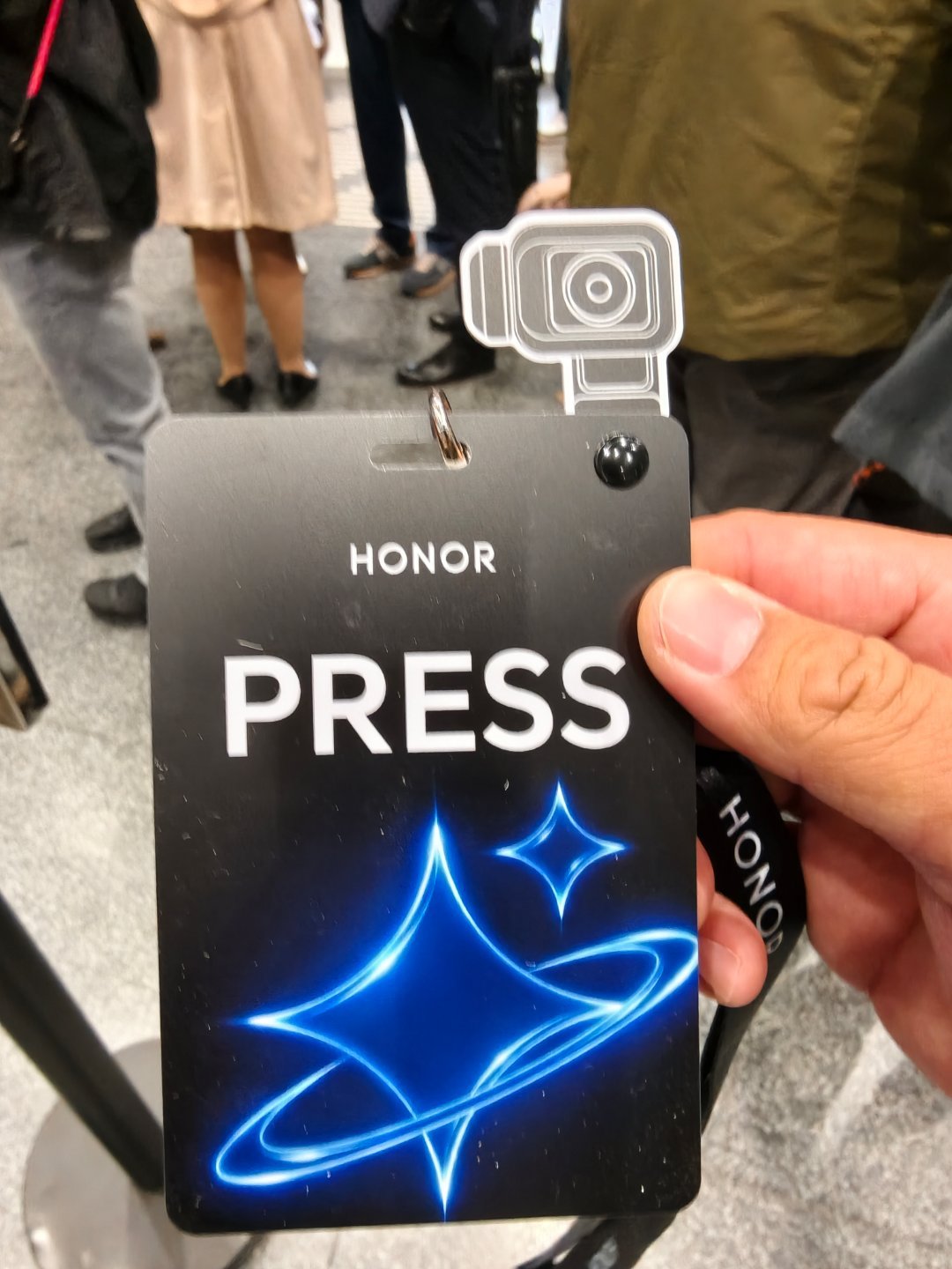 MWC2026，荣耀确实是最受关注的科技企业之一。3月1日第一天，荣耀展示出了R