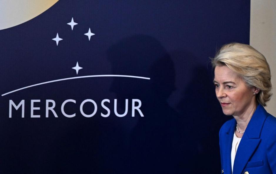 26年拉锯+450亿补贴！欧南7亿人超级自贸区为何撕裂欧盟？
 
特朗普第二任期