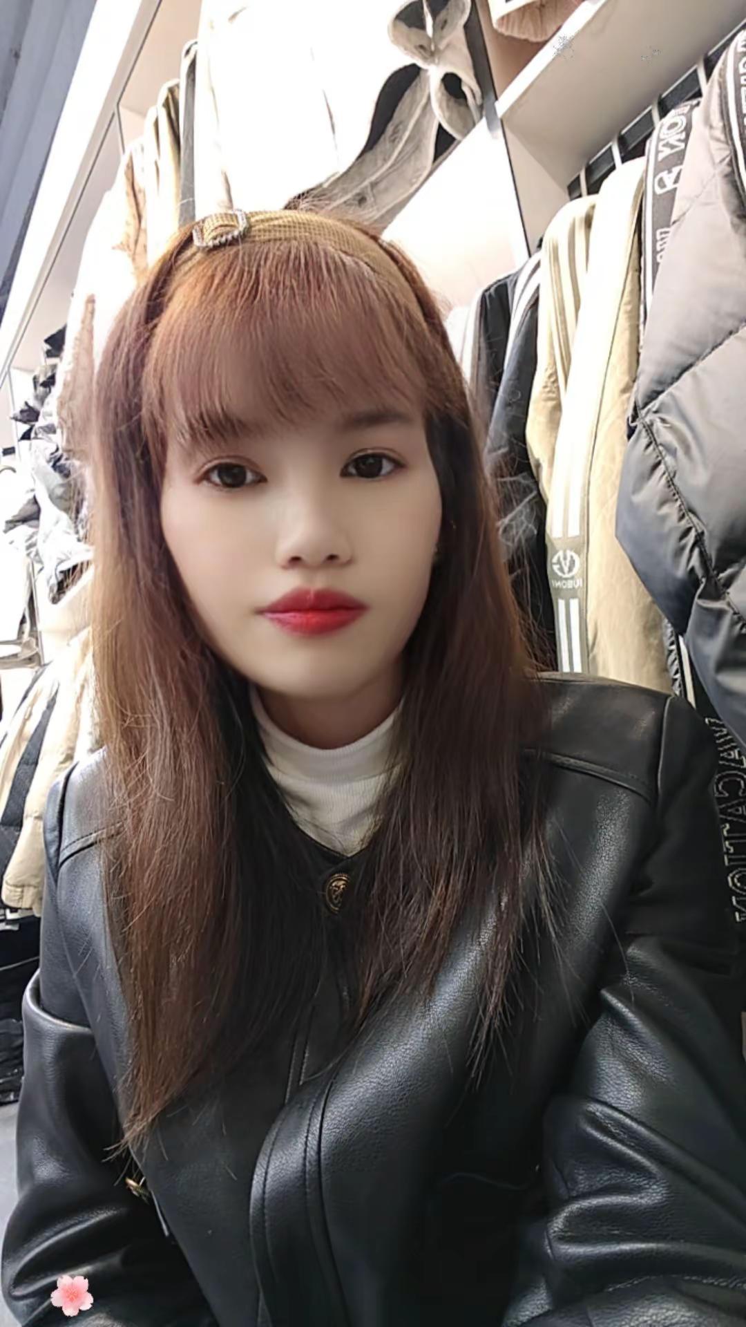 留一张长发做纪念