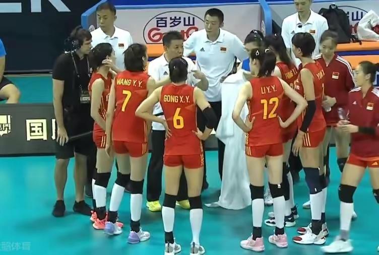 1:3不敌多米尼加女排，奥资赛中国队在家门口提前一轮被淘汰出局，无缘直通奥运！四