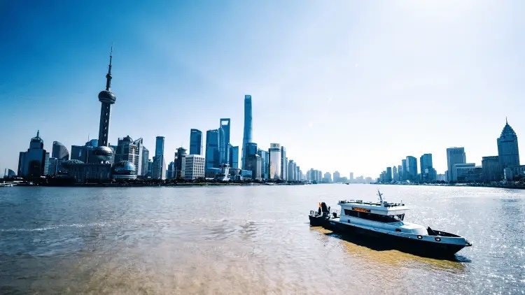 《股市早评》一、财经消息1、美股三大指数集体收涨， 加密货币概念股集体大涨。2、