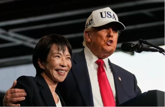 现在可怕的事情发生了，美国可能真的想要日本打响第一枪。
 
现在日本对中国的动作