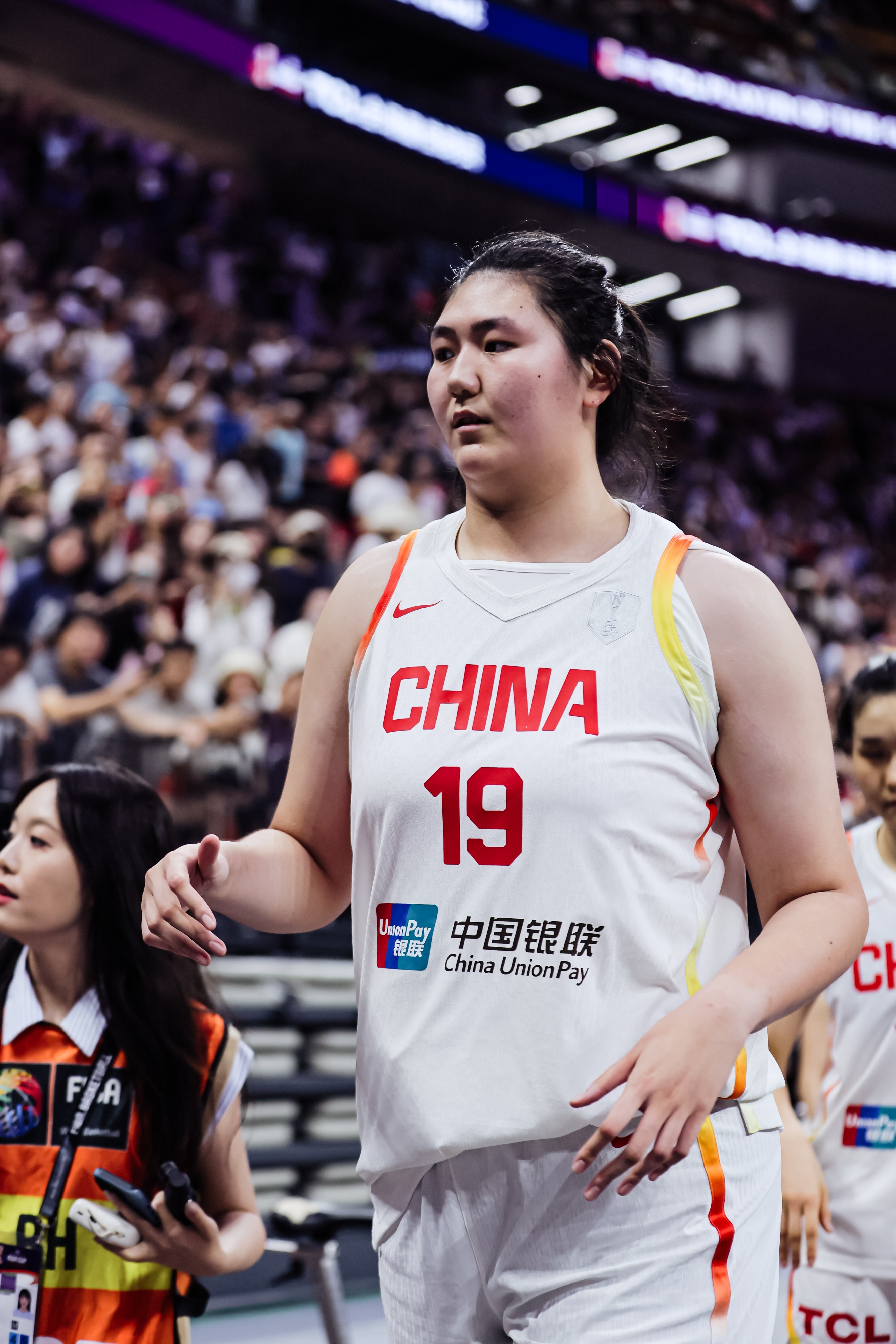 中国女篮vs韩国女篮 对位碾压！女篮亚洲杯中国女篮￼半场36-29领先韩国女篮。