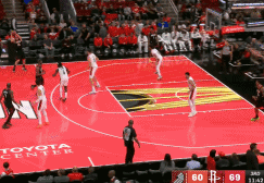 火箭30秒直接打停开拓者的两个原因！
北京时间11月15日，火箭与开拓者的第3节