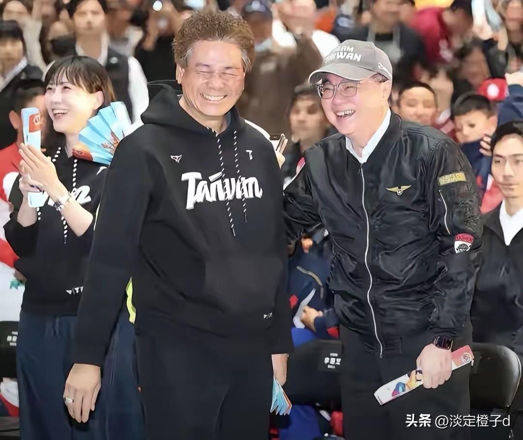 卓荣泰窜日玩猫腻 中方反制已就位
 
卓荣泰窜日踩一中红线，中方强硬发声。
3月