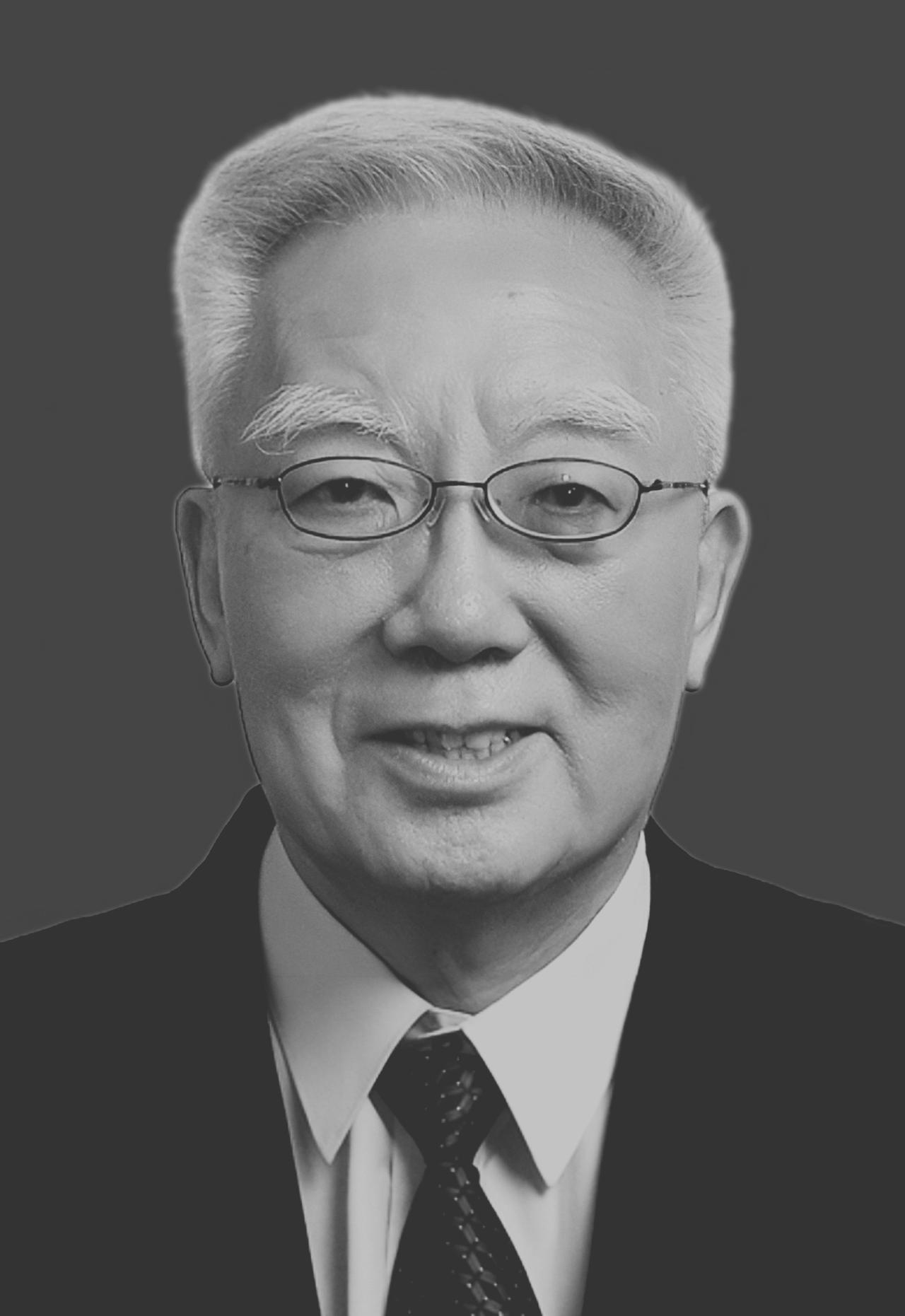 一书点亮万千学子！心理学宗师彭聃龄，一生求索人心奥秘
 
彭聃龄（1935年—2
