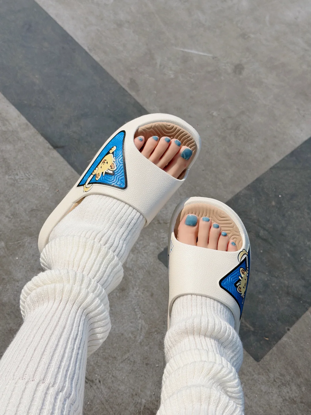 清爽蓝白💙🤍