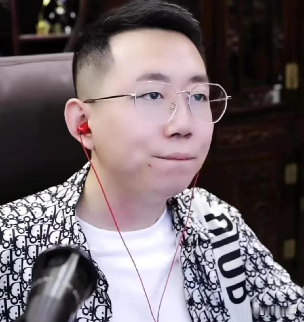王小源给准信：10月5号前首秀直播！

               王小源给粉